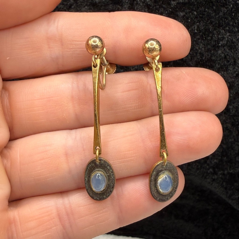 Vintage Hogan Bolas Dangle Earrings Gold Tone Blue Glass Screw Back